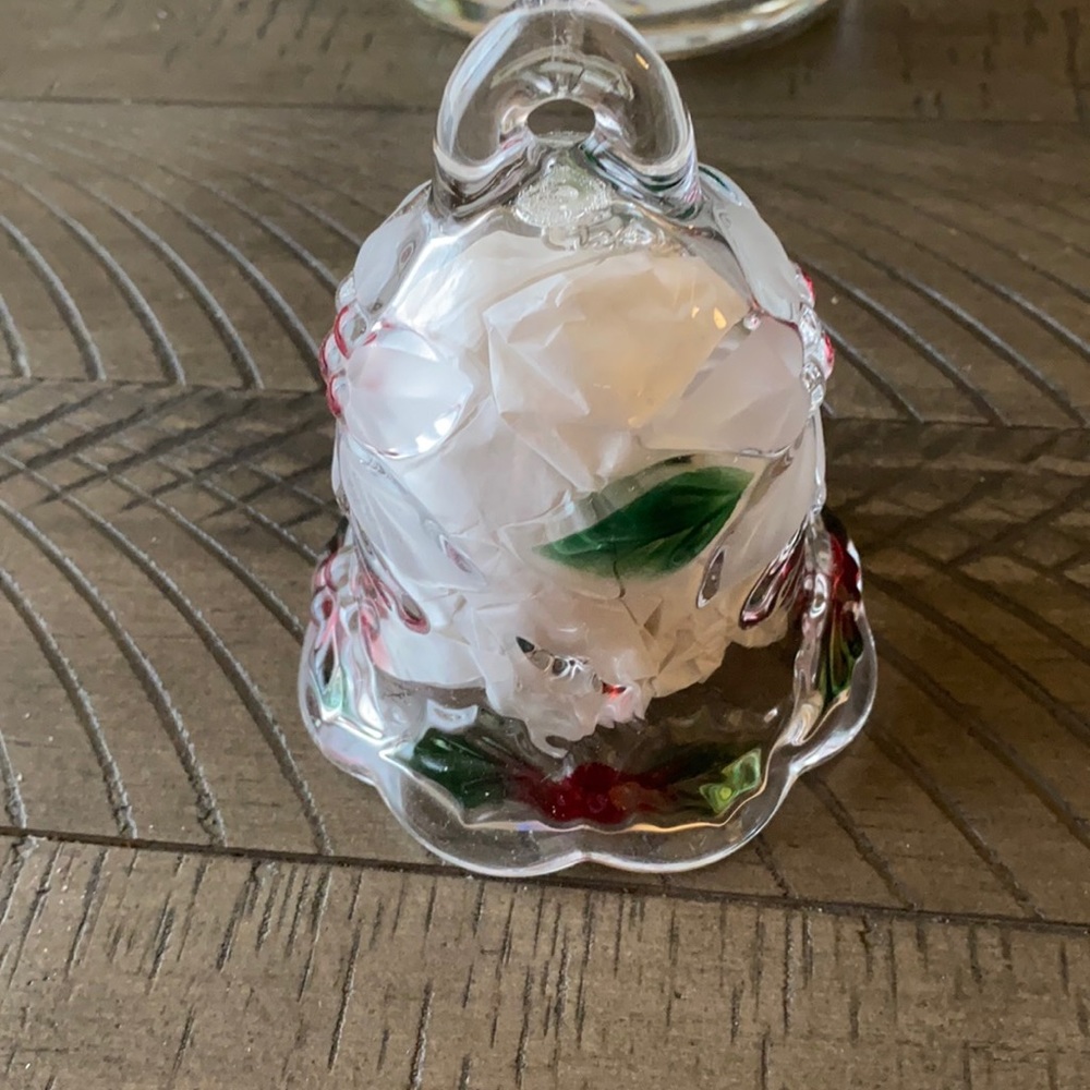 Crystal bell